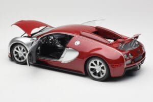 Bugatti Veyron Edition Centenaire Chrome Red Minichamps 1:18 100110851-O Kovina – slika 5 od 8