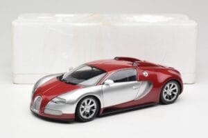 Bugatti Veyron Edition Centenaire Chrome Red Minichamps 1:18 100110851-O Kovina – slika 8 od 8