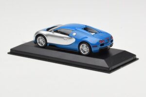 Bugatti Veyron Centenaire Modra Metalik Srebrna Minichamps 1:43 400110850 Kovina – slika 3 od 4