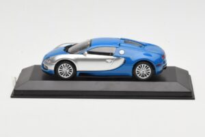 Bugatti Veyron Centenaire Modra Metalik Srebrna Minichamps 1:43 400110850 Kovina
