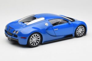 Bugatti Veyron Svetlo Modra Temno Modra Minichamps 1:18 100110821 Kovina – slika 3 od 8