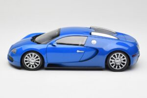 Bugatti Veyron Svetlo Modra Temno Modra Minichamps 1:18 100110821 Kovina – slika 4 od 8