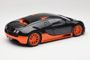 Bugatti Veyron Super Sport World Record Edition Carbon & Orange Minichamps 1:18 100110840 Kovina – slika 3 od 8