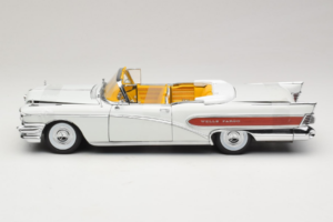 Buick Limited Wells Fargo Moder Sun Star 1:18 4821 Kovina – slika 3 od 6