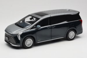 Buick MPV Rjav OEM 1:18 GI-20220753 Kovina