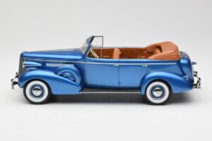 Buick Roadmaster 80-C Four Door Phaeton Blue Metallic BoS Models 1:18 BOS372 Smola – slika 3 od 6