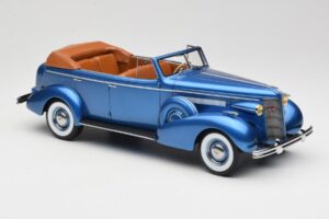 Buick Roadmaster 80-C Four Door Phaeton Blue Metallic BoS Models 1:18 BOS372 Smola – slika 4 od 6