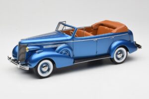 Buick Roadmaster 80-C Four Door Phaeton Blue Metallic BoS Models 1:18 BOS372 Smola