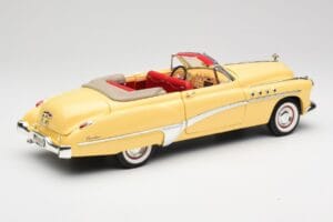 Buick Roadmaster Chrome Yellow Motormax 1:18 23124646-M17 Kovina – slika 3 od 8