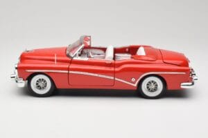 Buick Skylark Rdeč Motormax 1:18 411393-M1 Kovina – slika 4 od 8