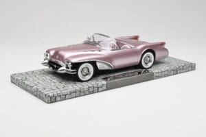 Buick Wildcat II Concept Salmon Metallic Minichamps 1:18 107141221 Smola