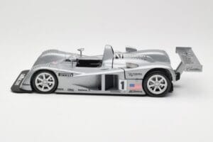 Cadillac Northstar LMP #1 24 Hours of Le Mans 2000 Hot Wheels 1:18 29225 Kovina – slika 4 od 8