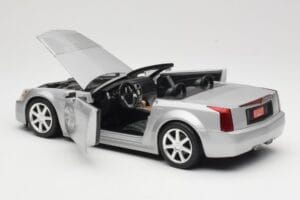 Cadillac XLR Kabrio Srebrn Hot Wheels 1:18 53838 Kovina – slika 5 od 8