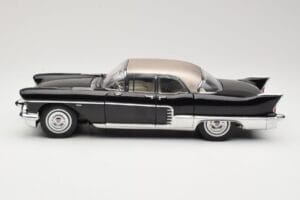 Cadillac Brougham Črn Sun Star 1:18 4001 Kovina – slika 4 od 8