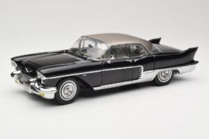 Cadillac Brougham Črn Sun Star 1:18 4001 Kovina