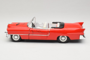 Cadillac Kabriolet Rdeč James Dean Solido 1:18 98019 Kovina – slika 4 od 8