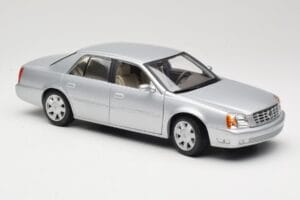 Cadillac DeVille DTS Maisto 1:18 56061 Kovina – slika 6 od 8