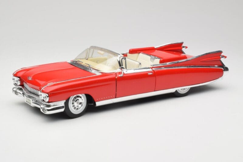 Cadillac Eldorado Biarritz Bolero Red Maisto 1:18 31813 Kovina