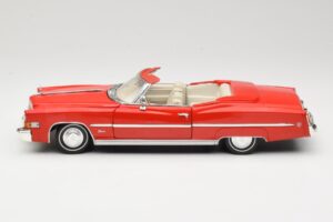 Cadillac Eldorado Kabriolet Rdeča Anson 1:18 30387 Kovina – slika 4 od 8