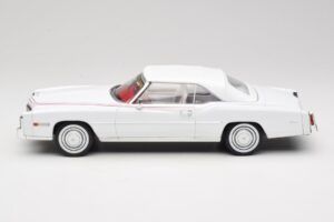 Cadillac Eldorado Kabriolet Bel MCG 1:18 MCG18474 Kovina – slika 4 od 7