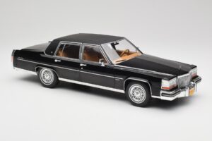 Cadillac Fleetwood Brougham Črn MCG 1:18 MCG18250 Kovina – slika 4 od 6
