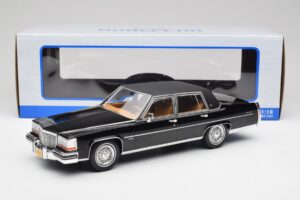 Cadillac Fleetwood Brougham Črn MCG 1:18 MCG18250 Kovina – slika 6 od 6