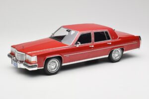 Cadillac Fleetwood Brougham Temno Rdeč Metalik MCG 1:18 MCG18251 Kovina