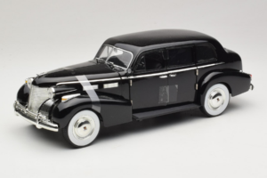 Cadillac Fleetwood Series 75 The Godfather Jada 1:18 91199 Kovina