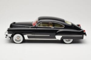 Cadillac Series 62 Club Sedanette Črn BoS Models 1:18 BOS292 Smola – slika 3 od 6