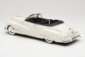 Cadillac Series 62 Kabriolet Bela Anson 1:18 30335 Kovina – slika 7 od 8