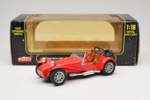 Caterham Super Seven Series 3 Rdeč Anson 1:18 30317-W Kovina – slika 8 od 8