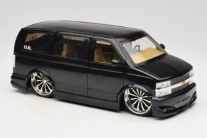 Chevrolet Astro Van Tuned Črn Jada 1:18 63122 Kovina – slika 6 od 8