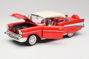 Chevrolet Bel Air Matador Rdeč & India Slonokoščena Road Legends 1:18 92109 Kovina – slika 2 od 8