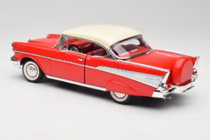 Chevrolet Bel Air Matador Rdeč & India Slonokoščena Road Legends 1:18 92109 Kovina – slika 7 od 8