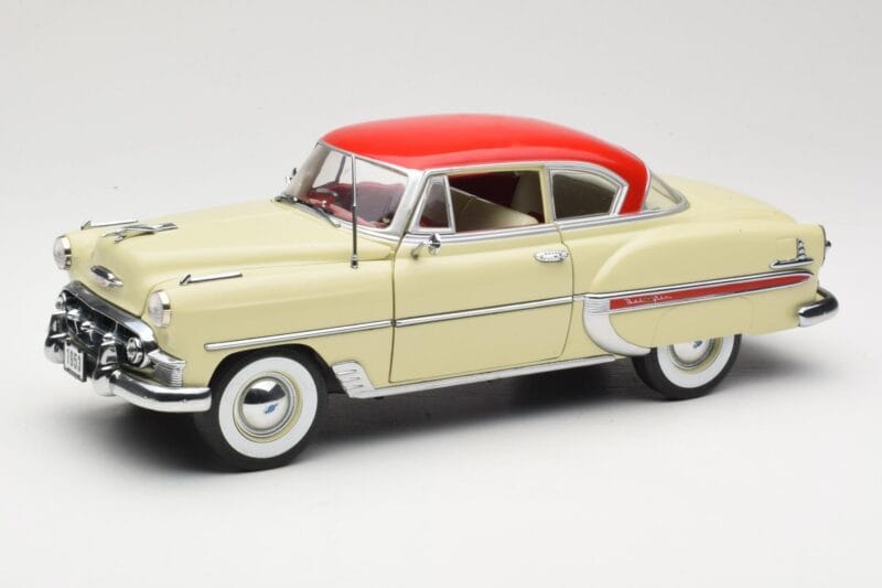 Chevrolet Bel Air Bež Sun Star 1:18 1600 Kovina