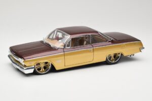 Chevrolet Bel Air Zlat & Rjav Maisto 1:18 31064 Kovina