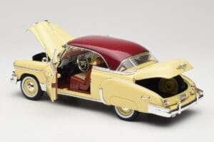 Chevrolet Bel Air Rumen & Rdeč Motormax 1:18 73111 Kovina – slika 5 od 8