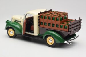 Chevrolet Brasseur Perrier Delivery Van Zelen Solido 1:18 203243 Kovina – slika 5 od 8