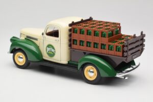 Chevrolet Brasseur Perrier Delivery Van Zelen Solido 1:18 203243 Kovina – slika 7 od 8
