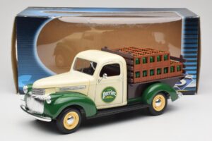 Chevrolet Brasseur Perrier Delivery Van Zelen Solido 1:18 203243 Kovina – slika 8 od 8