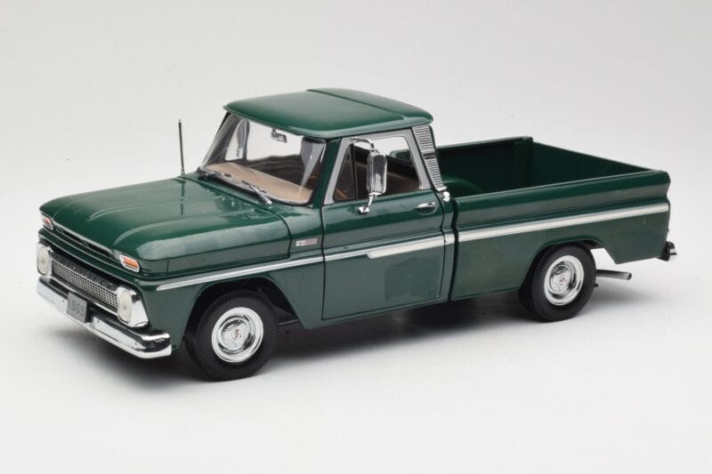 Chevrolet C-10 Zelena Sun Star 1:18 1360 Kovina