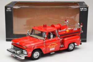Chevrolet C-20 Fire Truck Sun Star 1:18 1383 Kovina – slika 6 od 6