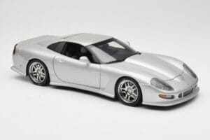 Chevrolet Callaway C12 Srebrn AUTOart 1:18 71011 Kovina – slika 6 od 8