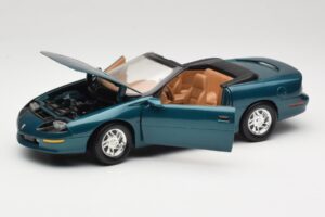 Chevrolet Camaro Z28 Kabriolet Zelena American Muscle 1:18 7231D0 Kovina – slika 2 od 8