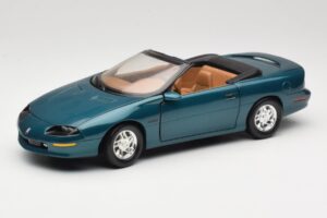 Chevrolet Camaro Z28 Kabriolet Zelena American Muscle 1:18 7231D0 Kovina