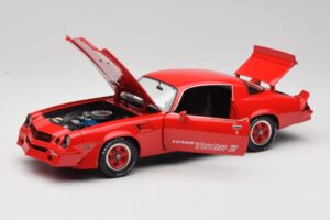 Chevrolet Camaro Z28 Yenko Turbo Z Rdeč GreenLight 1:18 12999 Kovina – slika 2 od 8