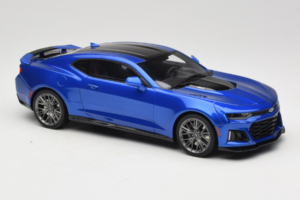 Chevrolet Camaro ZL1 Gen 6 Modra GT Spirit 1:18 GT177 Smola – slika 4 od 6