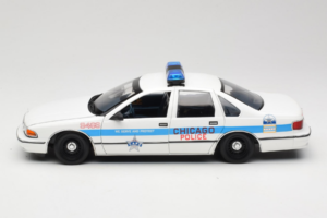 Chevrolet Caprice Chicago Policija UT Models 1:18 180142096 Kovina – slika 4 od 8