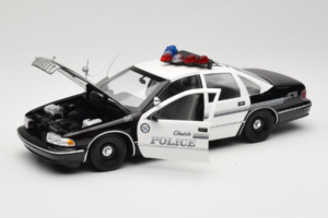 Chevrolet Caprice Glendale Policija UT Models 1:18 21026 Kovina – slika 2 od 8