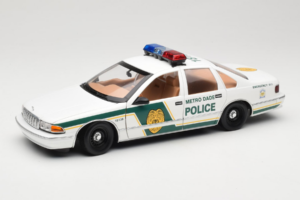 Chevrolet Caprice Metro Dade Policija UT Models 1:18 21024 Kovina